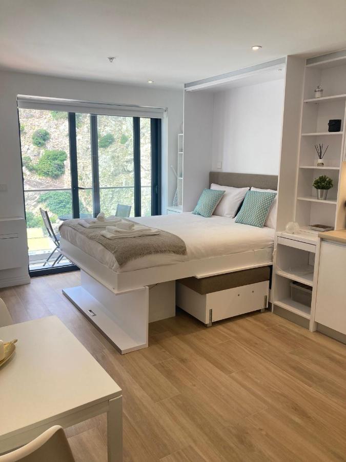 Cp Luxury Studio ยิบรอลตาร์ ภายนอก รูปภาพ